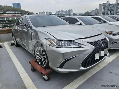 Photo 1 of 15: 2021 Lexus ES300h — Korean insurance auction