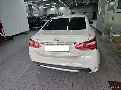 Photo 1 of 12: 2017 Nissan Altima 2.5 — Korean insurance auction