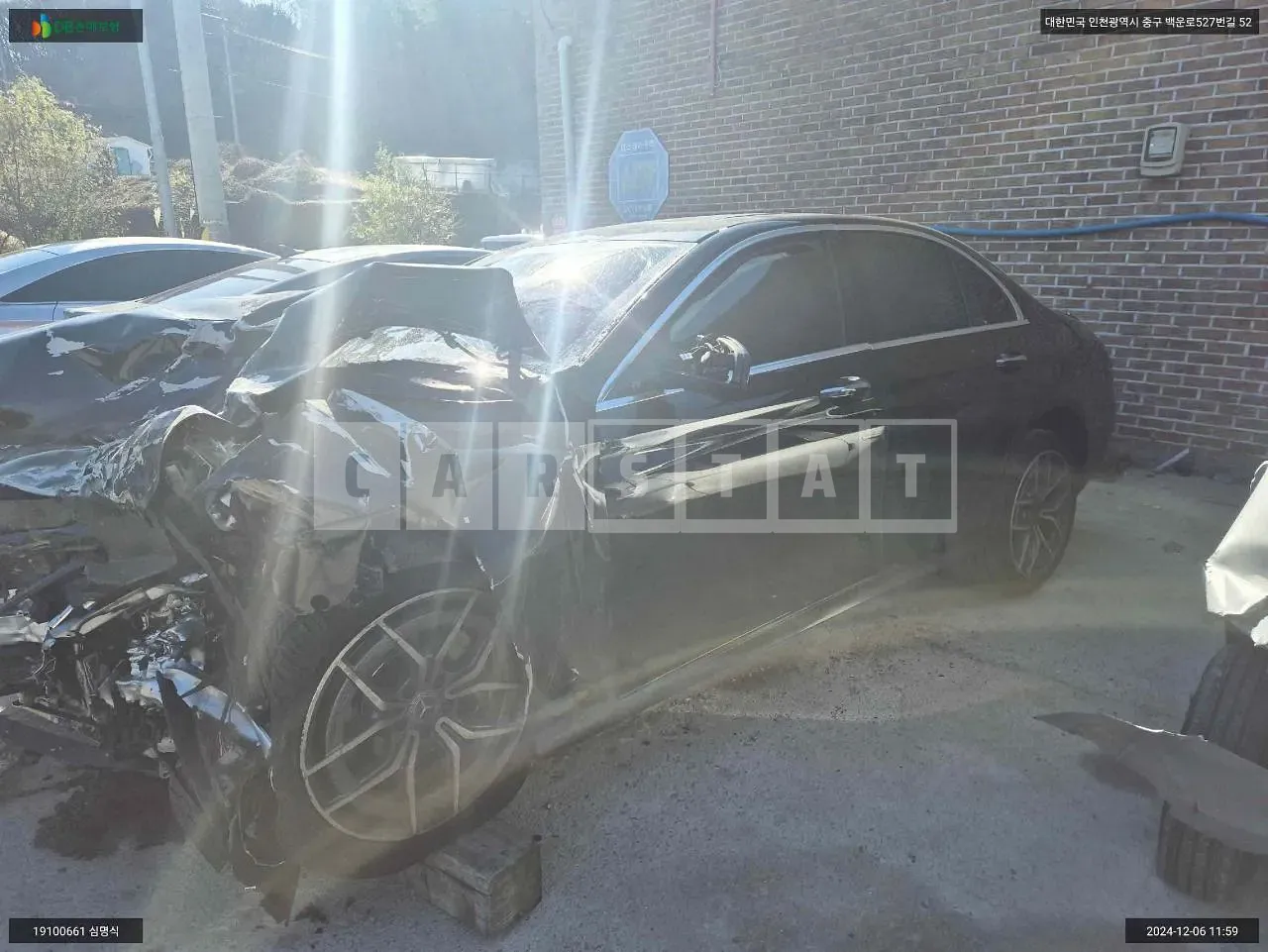 Photo 2 of 20: 2022 Mercedes-Benz E220d, VIN W1KZF0FB7NB027017 — Korean insurance auction