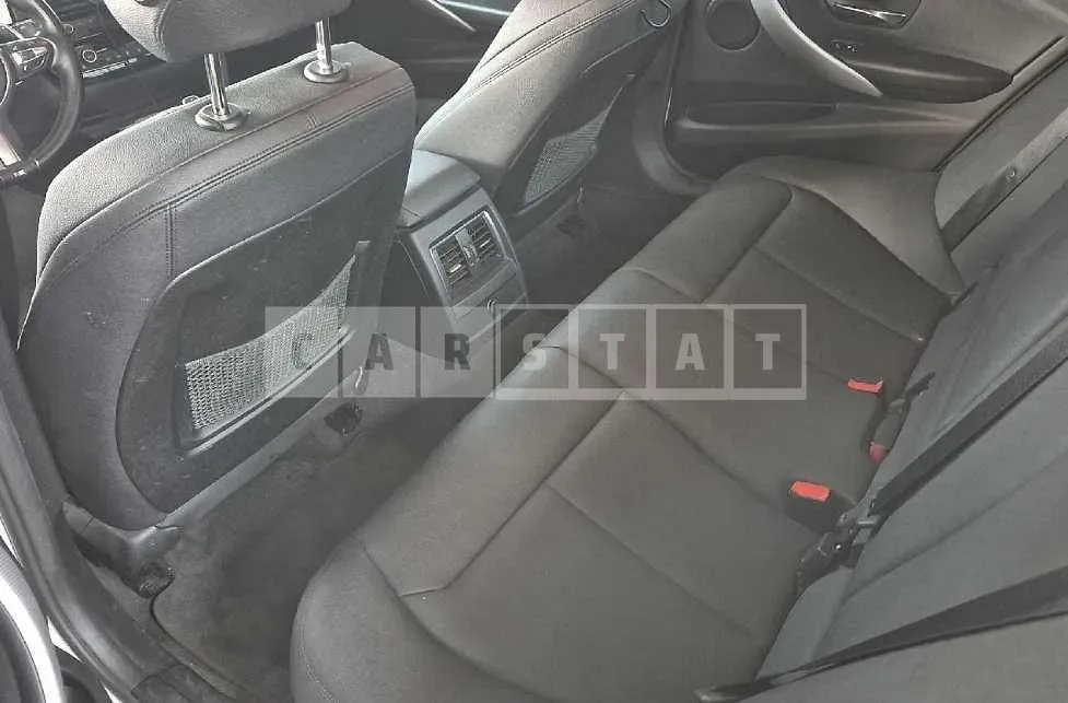 Photo 2 of 7: 2018 BMW 320d — Korean insurance auction