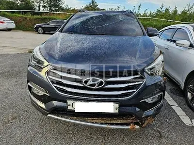 Photo 1 of 37: 2016 Hyundai Santa Fe, VIN KMHSW81UBGU659047 — Korean insurance auction