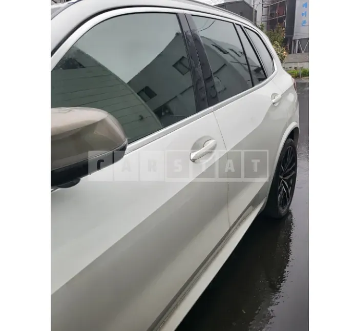 Photo 2 of 40: 2021 BMW X5 M50i, VIN WBAJU4104M9E47009 — Korean insurance auction