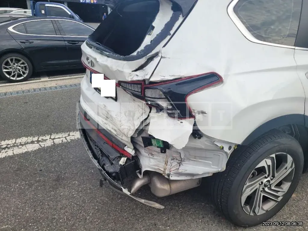 Photo 2 of 46: 2023 Hyundai Santa Fe, VIN KMHS281HGPU453453 — Korean insurance auction