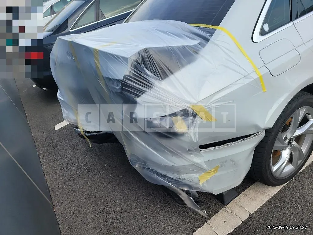 Photo 2 of 35: 2021 Audi A4 40 TFSI — Korean insurance auction