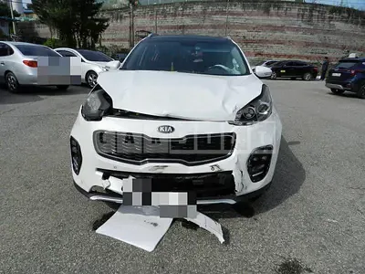 Photo 1 of 35: 2016 Kia Sportage — Korean insurance auction