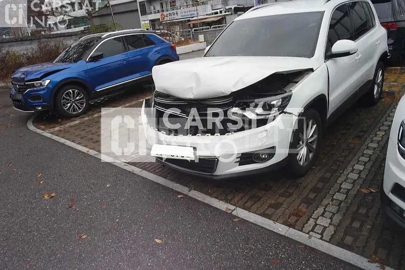 Photo 2 of 14: 2015 Volkswagen Tiguan 2.0 TDI BMT, VIN WVGZZZ5NZGW504606 — Korean insurance auction