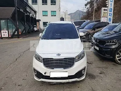 Photo 1 of 16: 2015 Kia Carnival, VIN KNAME81ABFS081451 — Korean insurance auction