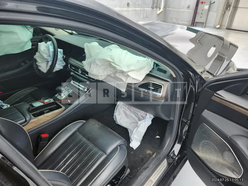 Photo 2 of 22: 2019 Genesis G90 3.8 — Korean insurance auction