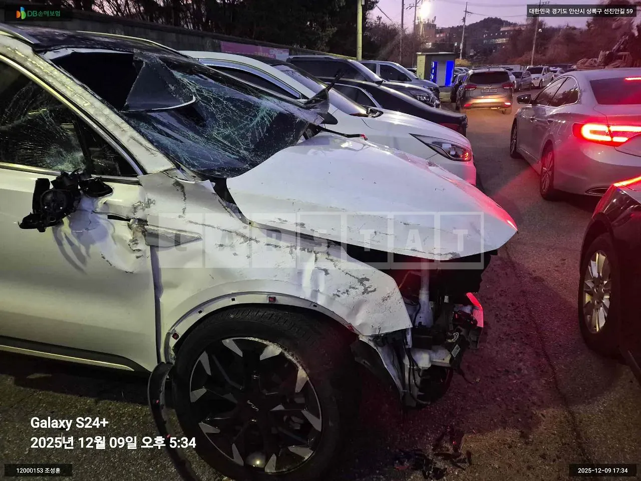Photo 2 of 21: 2023 Kia Sorento, VIN KNARM81FGRA257390 — Korean insurance auction