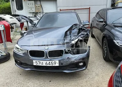 Photo 1 of 5: 2018 BMW 320d, VIN WBA8C5107JA075826 — Korean insurance auction