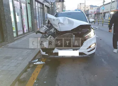 Photo 1 of 18: 2018 Hyundai Tucson, VIN KMHJ3815GJU672264 — Korean insurance auction
