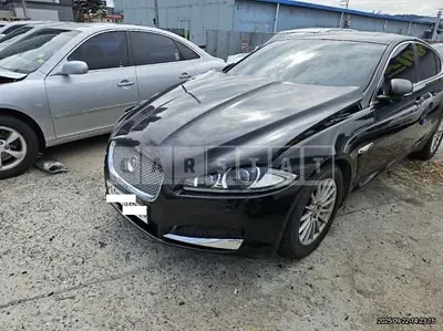 Photo 1 of 10: 2015 Jaguar XF 2.0 Gtdi — Korean insurance auction