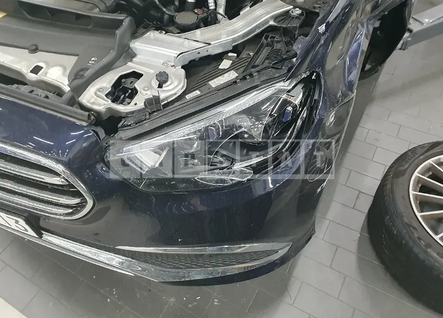 Photo 2 of 29: 2022 Mercedes-Benz E250, VIN W1KZF4FB7NB083109 — Korean insurance auction