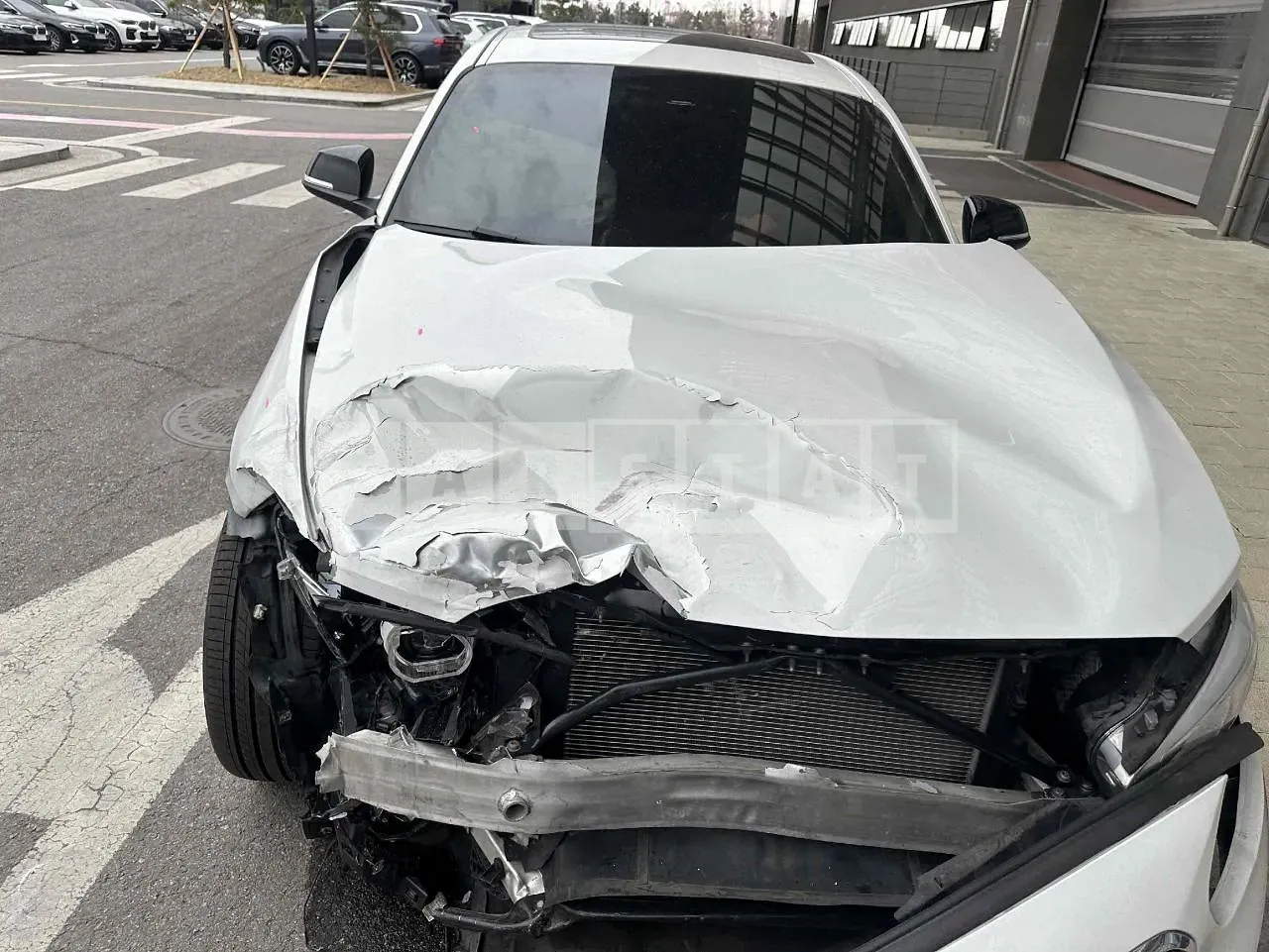 Photo 2 of 28: 2016 BMW 118d, VIN WBA1S5102GV679063 — Korean insurance auction