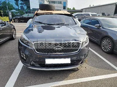 Photo 1 of 29: 2017 Kia Sorento /Sorrento, VIN KNAPS81ABHA358737 — Korean insurance auction