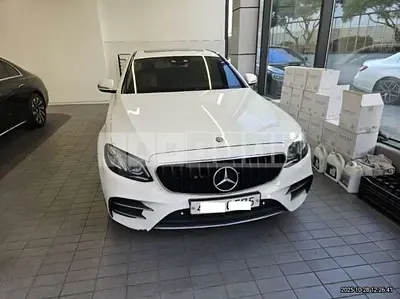 Photo 1 of 16: 2017 Mercedes-Benz E220 d — Korean insurance auction