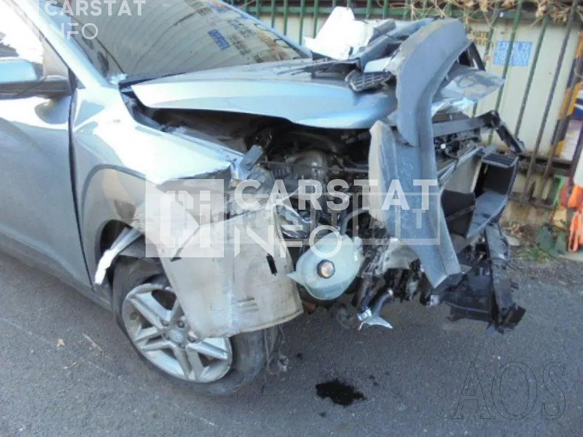 Photo 2 of 26: 2019 Hyundai Kona 1.6 — Korean insurance auction