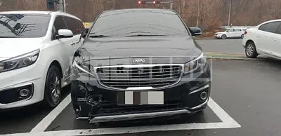Photo 1 of 15: 2017 Kia Carnival 9 -Seater — Korean insurance auction