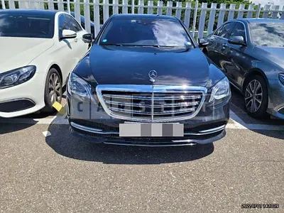 Photo 1 of 29: 2018 Mercedes-Benz Subsequent S560 4Matic L, VIN WDDUG8GB0JA395379 — Korean insurance auction