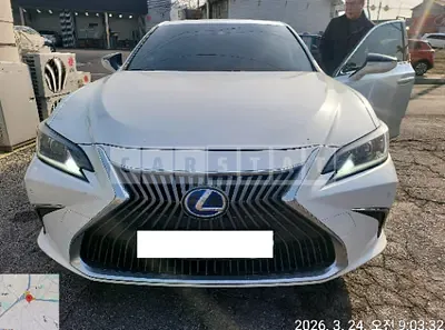 Photo 1 of 14: 2021 Lexus ES300h — Korean insurance auction