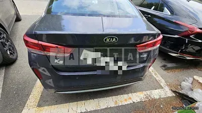 Photo 1 of 28: 2017 Kia K5 Hybrid — Korean insurance auction