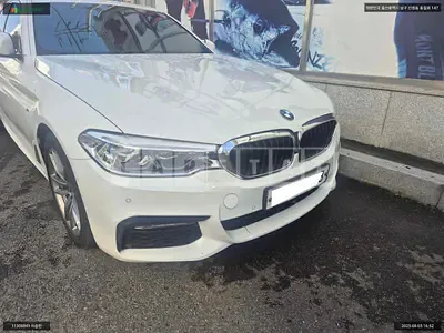 Photo 1 of 33: 2017 BMW 520d, VIN WBAJC3105JWB78545 — Korean insurance auction