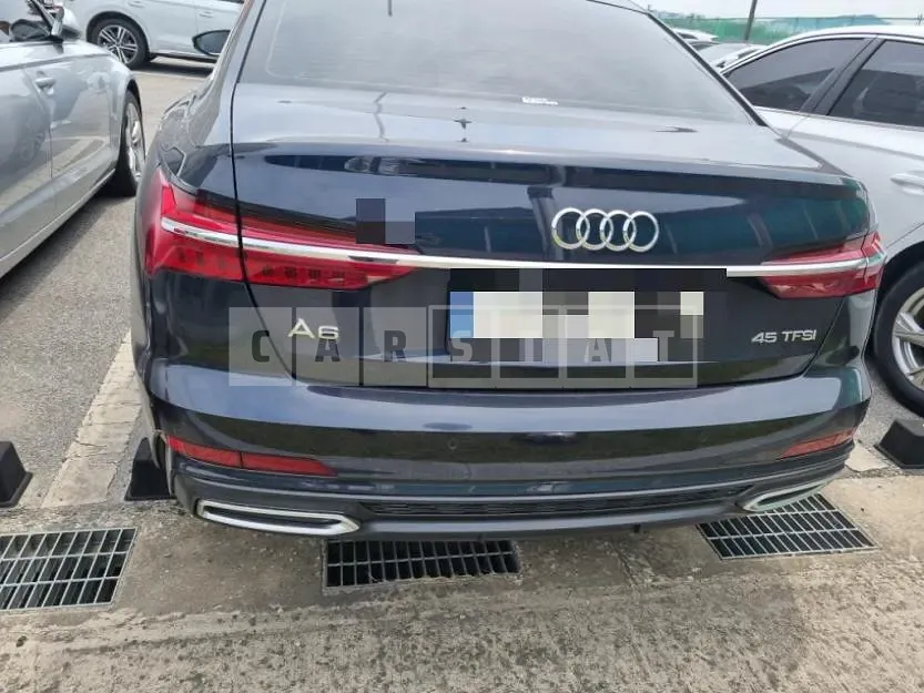 Photo 2 of 13: 2022 Audi A6 45 TFSI — Korean insurance auction