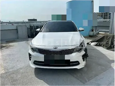 Photo 1 of 6: 2016 Kia K5 — Korean insurance auction