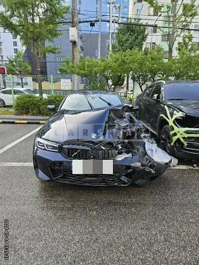 Photo 2 of 31: 2023 BMW 320d — Korean insurance auction