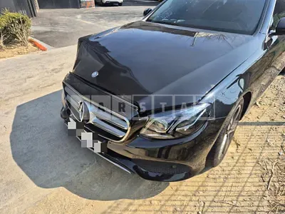 Photo 1 of 12: 2016 Mercedes-Benz E300 — Korean insurance auction