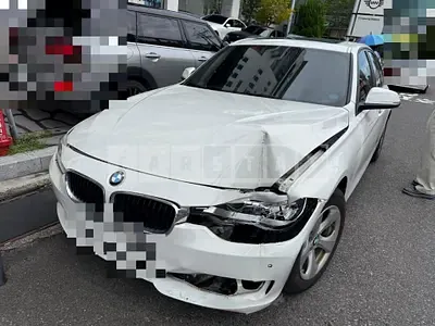Photo 1 of 29: 2015 BMW 320d EfficientDynamics Edi — Korean insurance auction