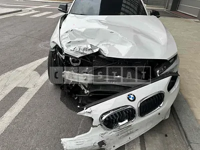 Photo 1 of 28: 2016 BMW 118d, VIN WBA1S5102GV679063 — Korean insurance auction