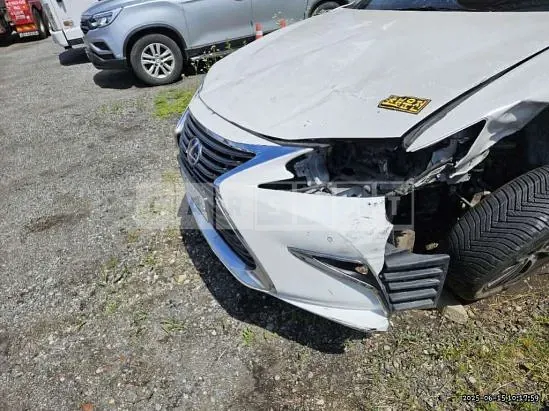 Photo 2 of 23: 2017 Lexus ES300h — Korean insurance auction
