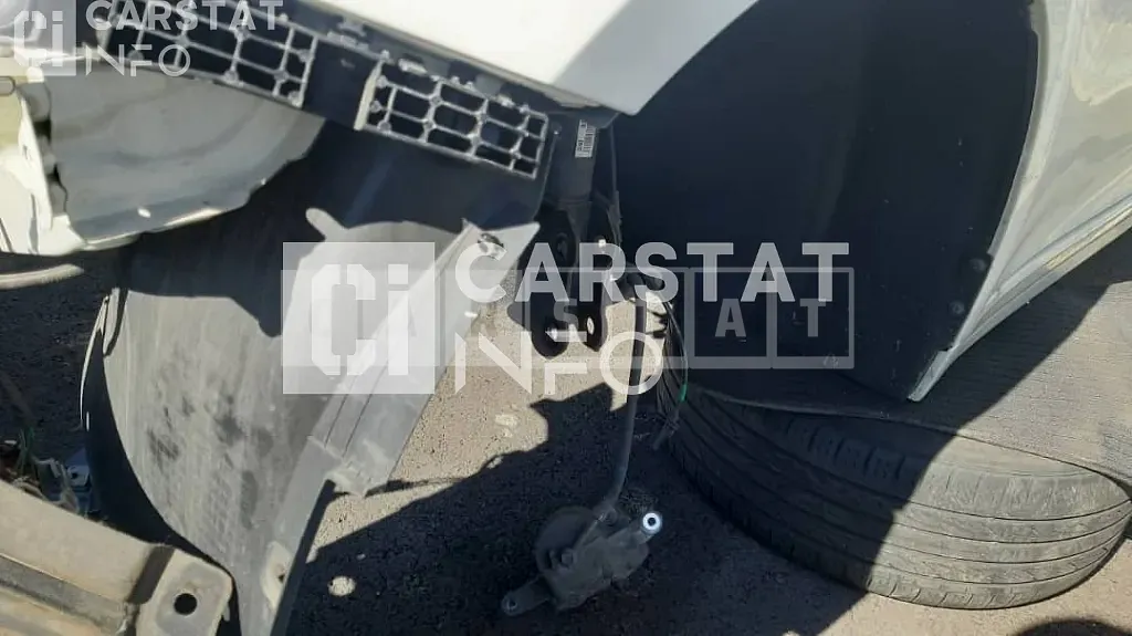 Photo 2 of 14: 2018 Kia K5 2.0 — Korean insurance auction