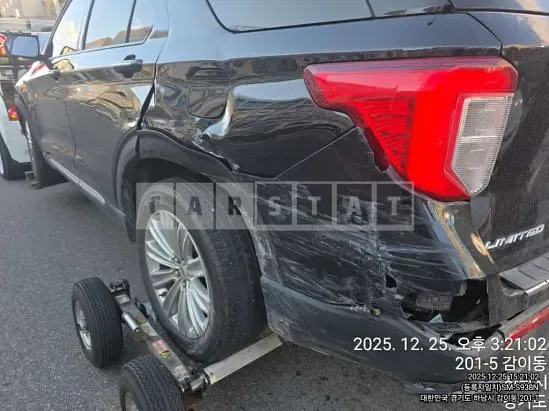 Photo 2 of 7: 2021 Ford Explorer 2.3 — Korean insurance auction