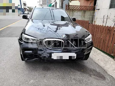Photo 1 of 18: 2019 BMW X4 xDrive20d M Sport Packa, VIN WBAVJ9103K9A39685 — Korean insurance auction