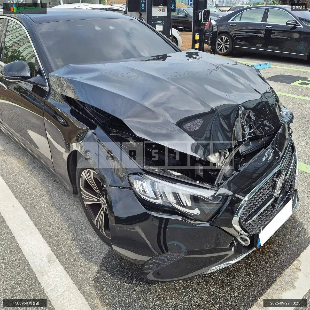 Photo 2 of 29: 2024 Mercedes-Benz E 200, VIN W1KLF5AB9RA068531 — Korean insurance auction