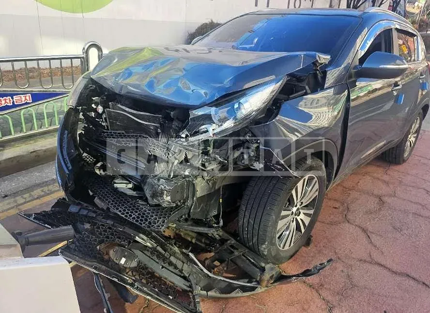 Photo 2 of 14: 2014 Kia Sportage R — Korean insurance auction