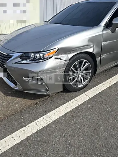 Photo 1 of 33: 2016 Lexus ES300h — Korean insurance auction