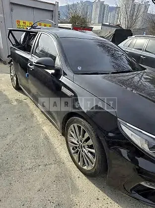 Photo 2 of 11: 2019 Kia K5 — Korean insurance auction