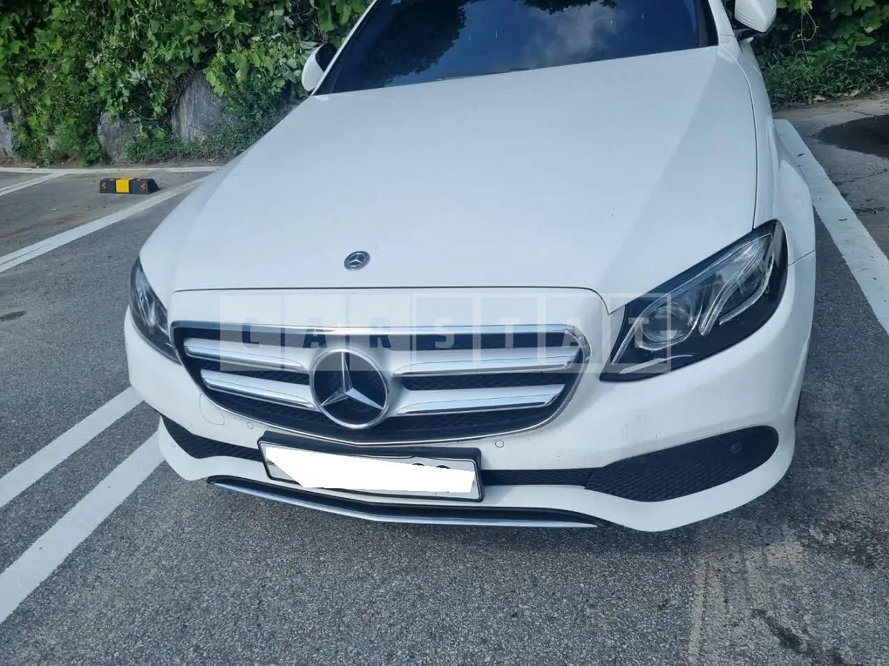 Photo 2 of 21: 2018 Mercedes-Benz E220 d, VIN WDDZF0EBXKA526123 — Korean insurance auction