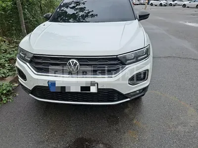 Photo 1 of 25: 2022 Volkswagen T-Roc 2.0 TDI, VIN WVGZZZA1ZNV037450 — Korean insurance auction