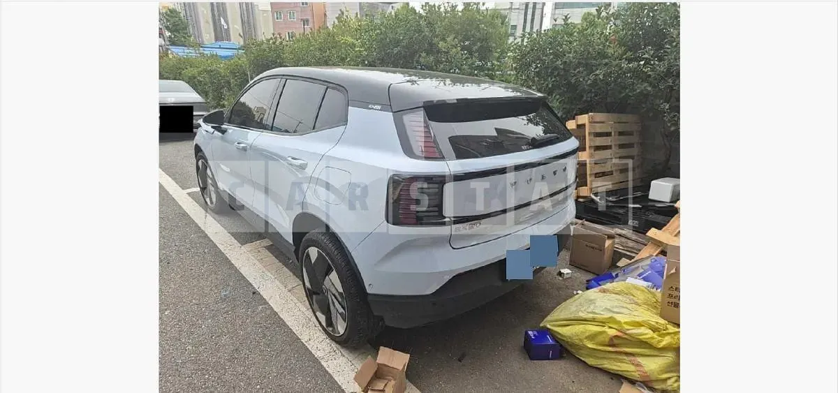 Photo 2 of 21: 2025 Volvo EX30 Single Motor Er — Korean insurance auction
