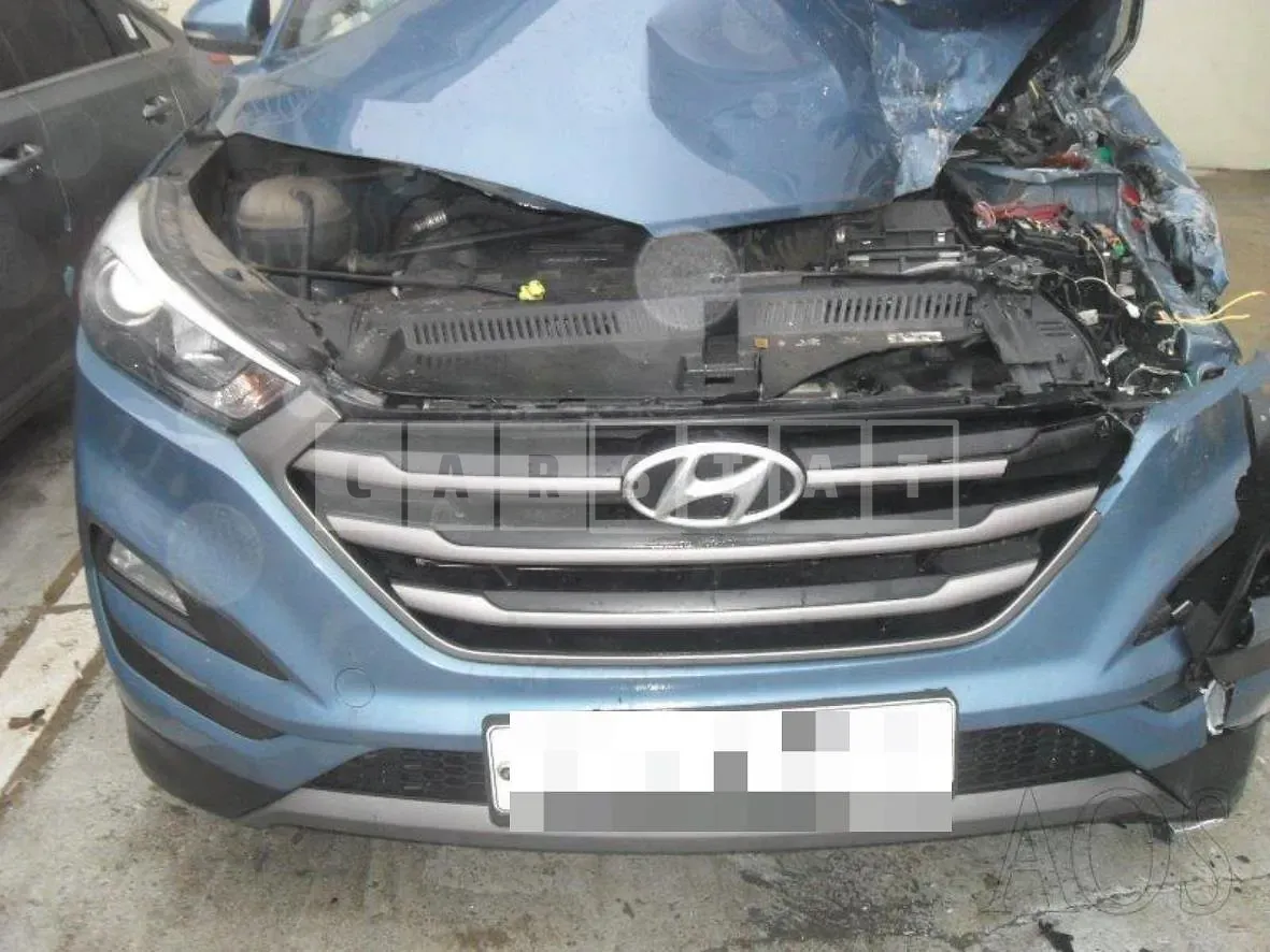 Photo 2 of 31: 2016 Hyundai Tucson TL, VIN KMHJ3815GGU156350 — Korean insurance auction