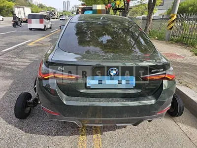 Photo 1 of 18: 2022 BMW i4 eDrive40 — Korean insurance auction