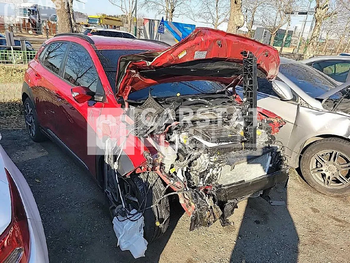 Photo 2 of 19: 2020 Hyundai Kona, VIN KMHK381EGLU034788 — Korean insurance auction