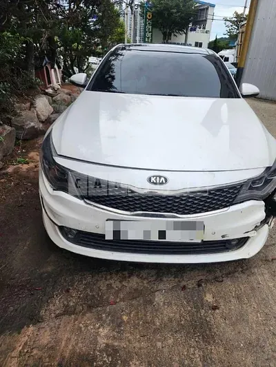 Photo 1 of 8: 2016 Kia K5 LPI — Korean insurance auction