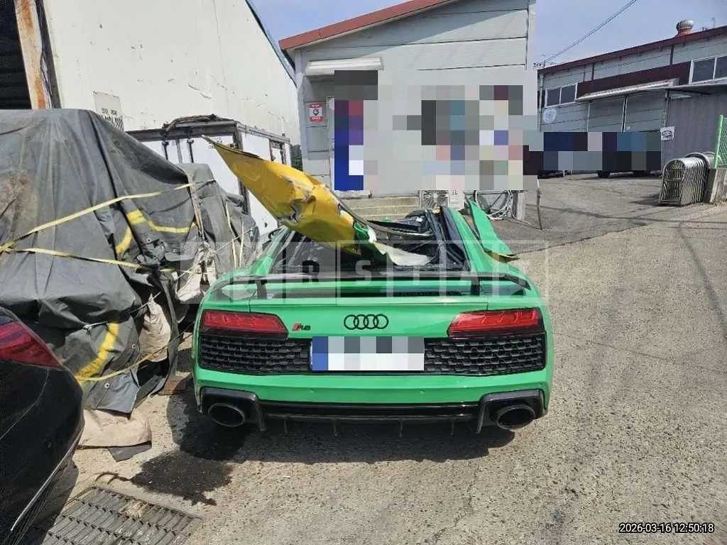 Photo 2 of 39: 2021 Audi R8 V10 Performance — Korean insurance auction