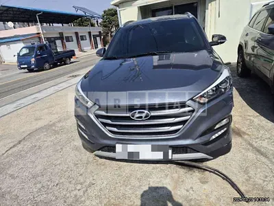 Photo 1 of 13: 2017 Hyundai Tucson TL — Korean insurance auction