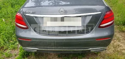Photo 1 of 18: 2018 Mercedes-Benz E220 d, VIN WDDZF0EB5KA509987 — Korean insurance auction